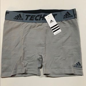 Adidas Techfit Short Gray Size -XL